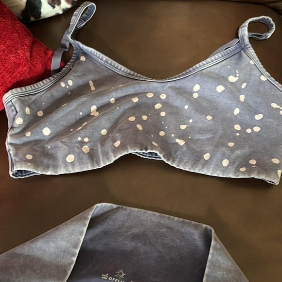 Legging and sports bra bundle - Picture 3 of 5